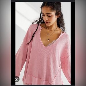 We The Free Buttercup Thermal NWT
!